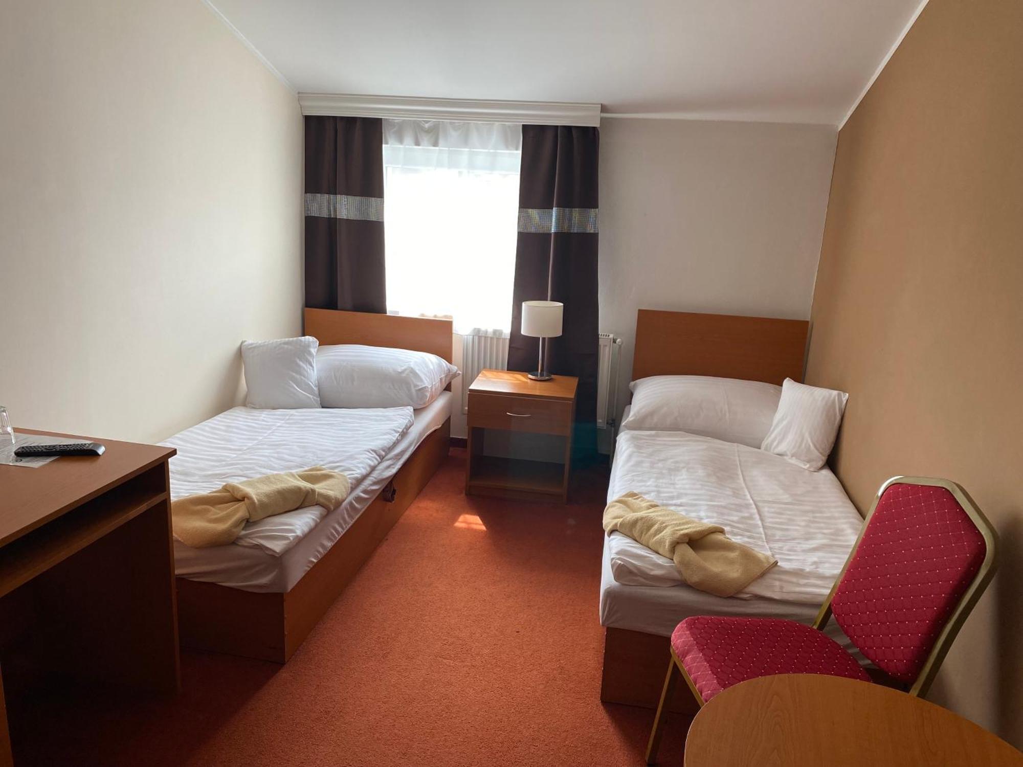 Hotel Cerny Orel Zatec 외부 사진